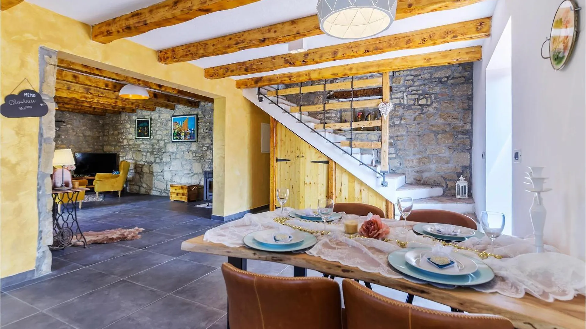 2 Bedroom Awesome Home In Zarecje Croatia