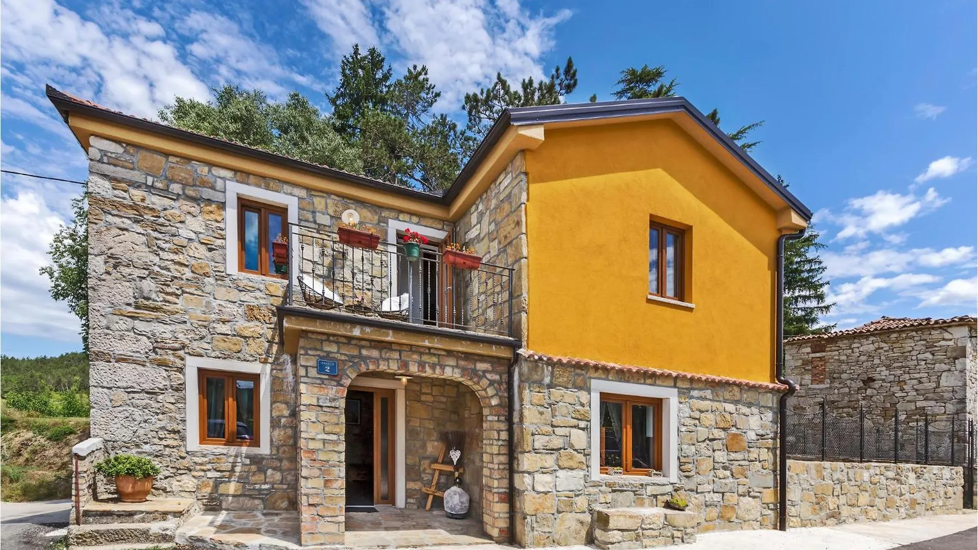 2 Bedroom Awesome Home In Zarecje