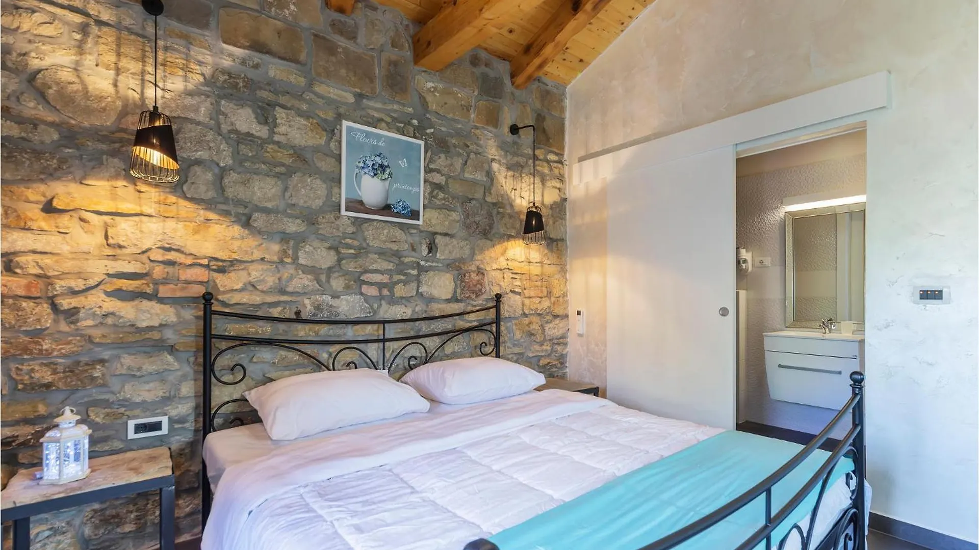 2 Bedroom Awesome Home In Zarecje Croatie