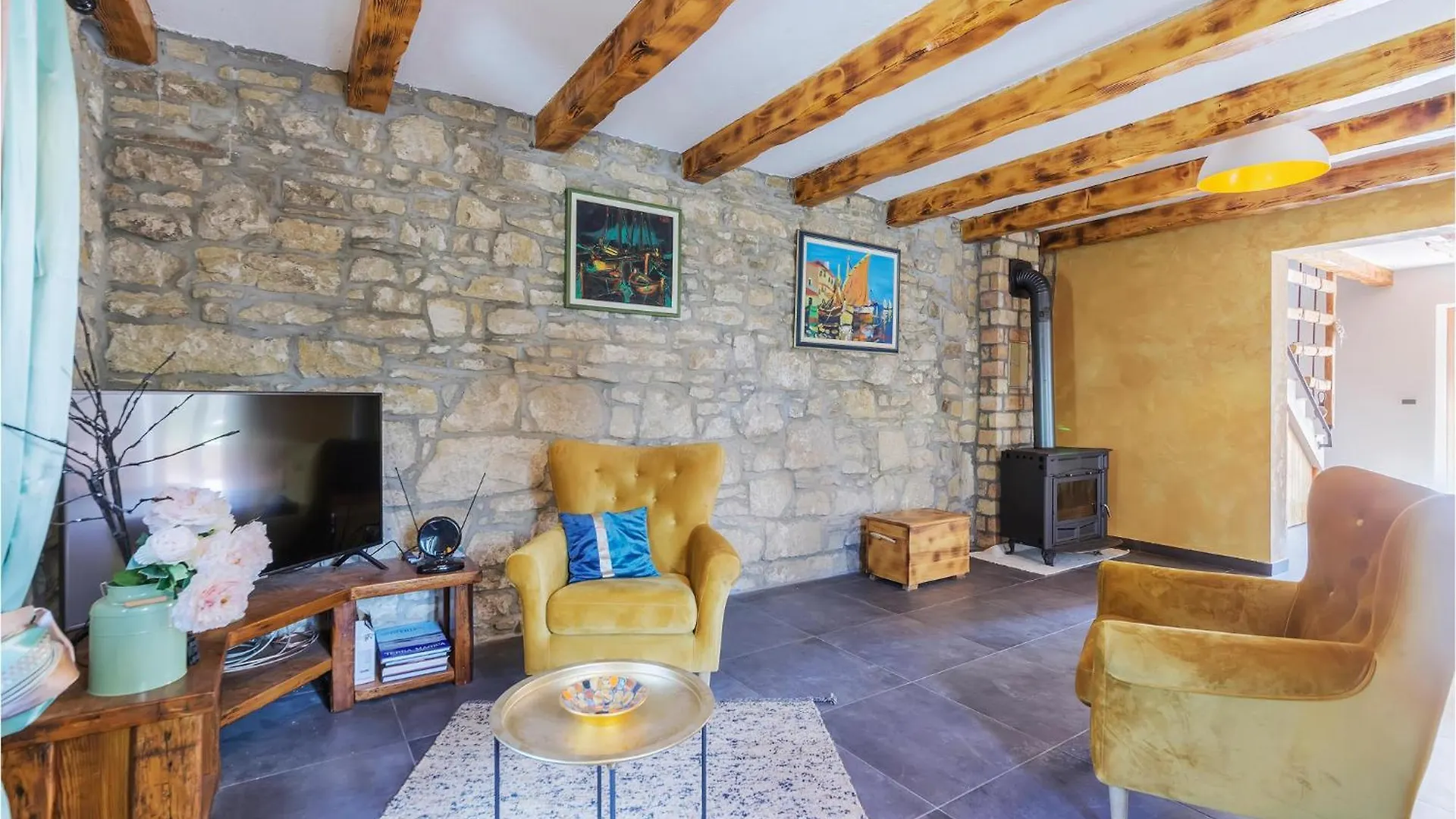 2 Bedroom Awesome Home In Zarecje Croatia
